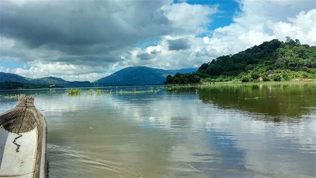 Truy tìm kho báu 10 tấn vàng dưới lòng hồ Lắk - Tây Nguyên