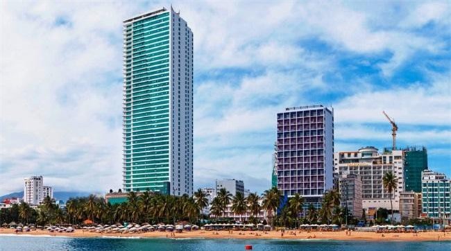 Khách sạn nào ở Nha Trang không đủ điều kiện nhưng đang hoạt động(?)