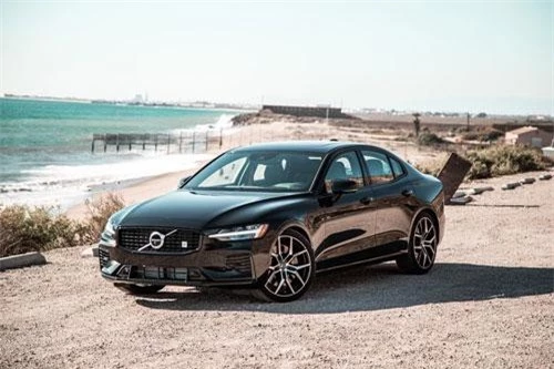 10. Volvo S60 2019.