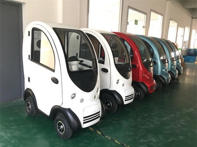 IDU - Ô tô Trung Quốc giá sốc 40 triệu, có cả camera lùi tại Việt Nam