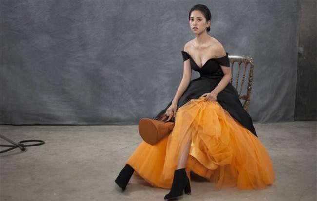 Hoa hậu Tiểu Vy lột xác đầy khác lạ trong bộ ảnh mới