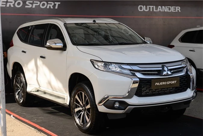 Mitsubishi Pajero Sport thêm bản số sàn, giá 980 triệu đồng Ảnh 10