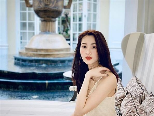 Hoa hậu Thu Thảo nói về cuộc sống, cư dân mạng "phản pháo" một câu ai cũng thấy tâm đắc