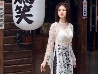 'Hoa hậu con nhà giàu' Jolie Nguyễn: Áo dài xuyên thấu lộ nội y cũng bình thường