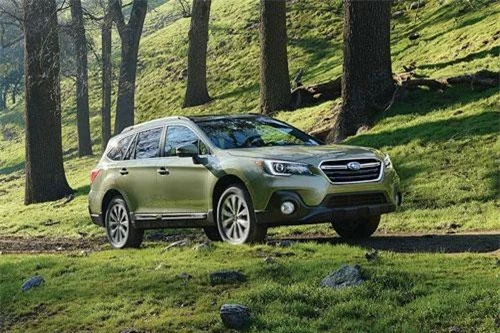 2. Subaru Outback 2019 (giá khởi điểm: 26.345 USD).