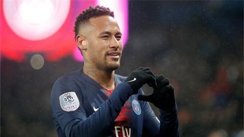 Neymar háo hức chờ đợi cuộc so tài với M.U