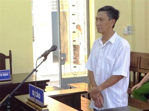 Bà Rịa - Vũng Tàu: Chồng sàm sỡ dâm ô học sinh của vợ