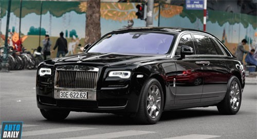 Cận cảnh Rolls-Royce Ghost Series II 32 tỷ đồng của đại gia Việt