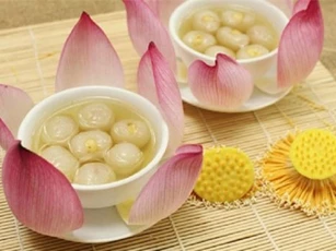 5 bước đơn giản để có món chè hạt sen long nhãn thơm ngon, bổ dưỡng