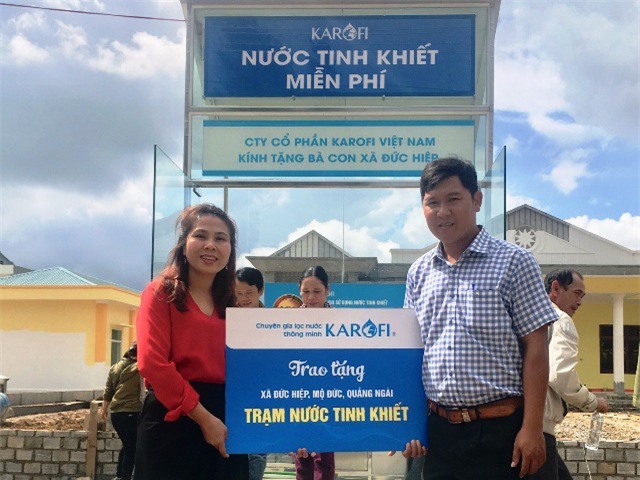 Người dân tại xã có nước “vàng như nghệ” được sử dụng nước tinh khiết kịp đón tết