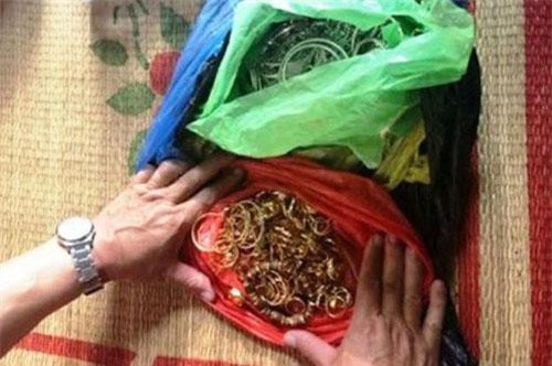 “Băng trộm” tiêu xài và đánh bạc hết 200 cây vàng lấy cắp ở Ninh Bình