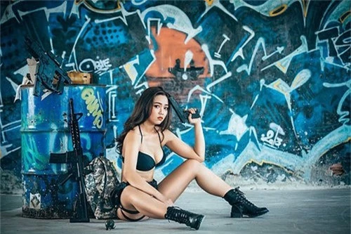 Nóng mắt với bộ ảnh cosplay PUBG như chưa bao giờ được hở của nữ sinh viên gợi cảm - Ảnh 12.