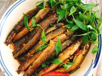 Hướng dẫn làm món cá kèo kho rau răm thơm ngon