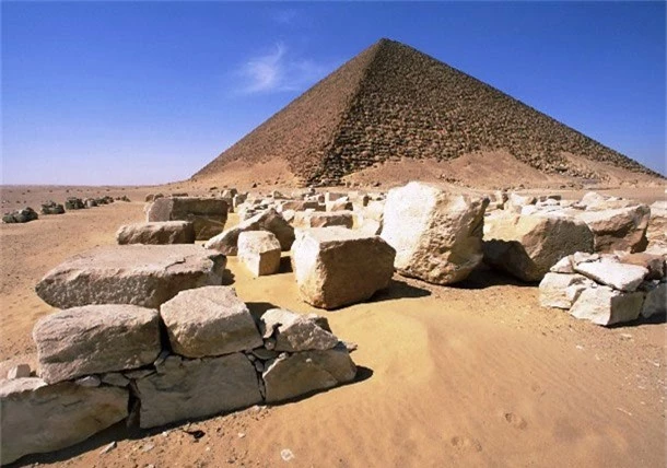  Kiến trúc sư xây kim tự tháp được biết đến đầu tiên là Imhotep