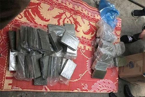 Bắt vụ vận chuyển lượng ma túy khủng ngày cuối năm