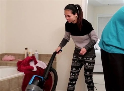 Sinh viên làm thêm kiếm chục triệu đồng những ngày cận Tết