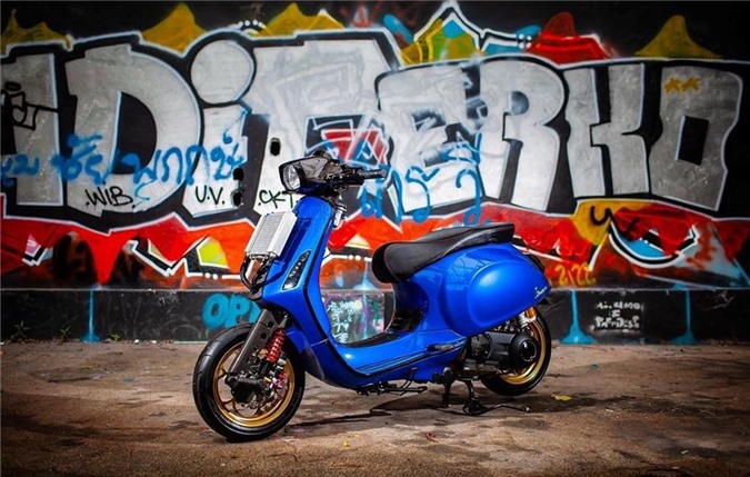 Cận cảnh Vespa Sprint 300 “độc nhất vô nhị” trên thế giới