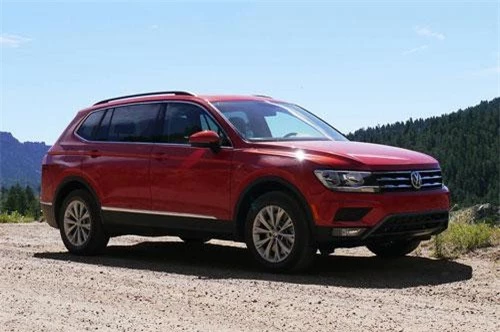 5. Volkswagen Tiguan (doanh số: 258.491 chiếc).