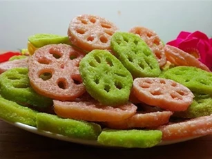 CLIP: Cách làm mứt củ sen ngon lạ đón Tết