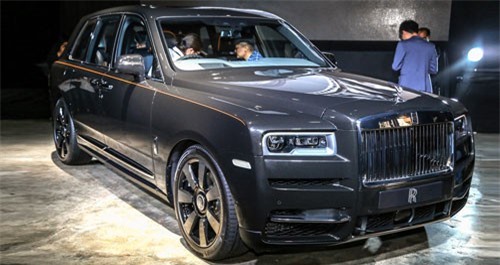 Ngắm Rolls-Royce Cullinan giá 1,5 triệu USD tại Malaysia, sắp về Việt Nam
