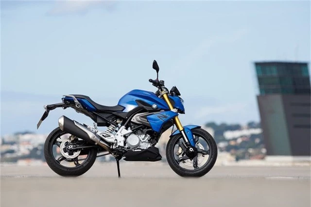 BMW Motorrad giảm giá hàng loạt mẫu xe ngay trước Tết, cao nhất 50 triệu đồng - Ảnh 1.