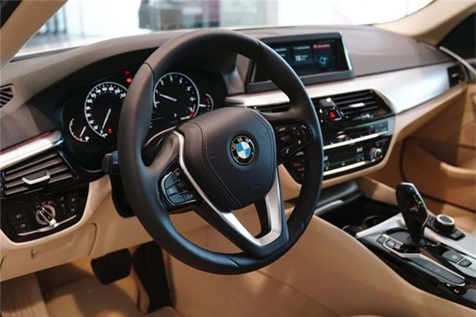 Can canh BMW 5-Series 2019 moi gia 2,4 ty tai Viet Nam-Hinh-8