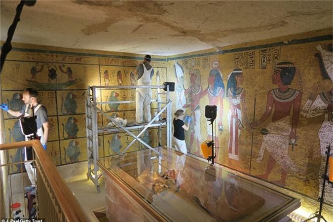 Mở lăng mộ vua Tutankhamun, choáng váng vì cảnh tượng này Mo lang mo vua Tutankhamun, choang vang vi canh tuong nay