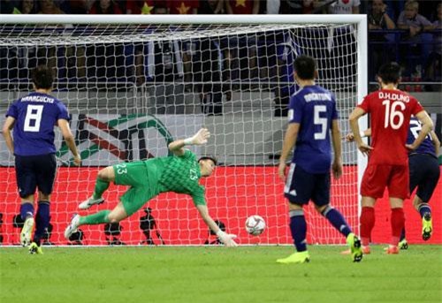 Báo TBN nhận định Nhật Bản thắng tranh cãi, quả penalty là cơ hội sáng sủa duy nhất trước Việt Nam