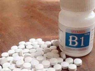 Cách làm tóc nhanh dài cấp tốc bằng Vitamin B1