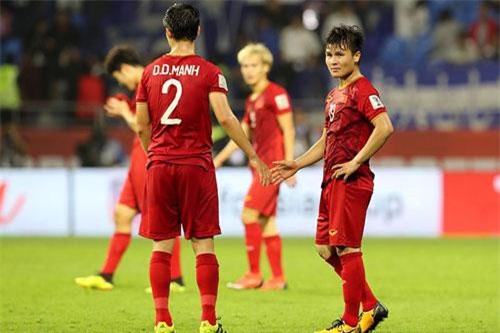 Nhà báo Hàn Quốc: 'Hành trình 109 ngày kì diệu của Việt Nam đã kết thúc'