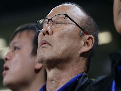 HLV Park Hang-seo buồn bã, fan Tottenham 'mở hội' khi Hàn Quốc bị loại khỏi Asian Cup