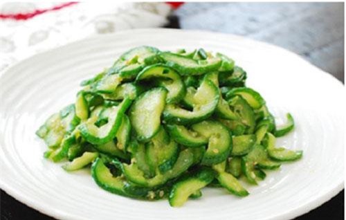 Hướng dẫn làm món dưa chuột xào tỏi