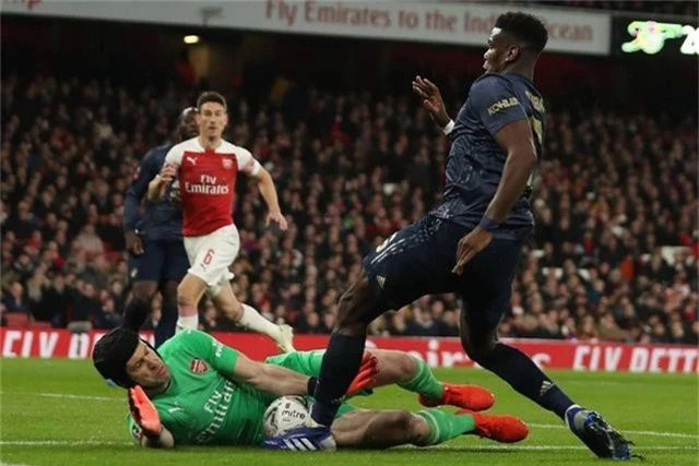 Nhìn lại chiến thắng của Man Utd trước Arsenal - 11