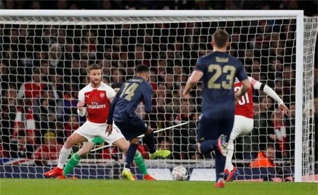 Nhìn lại chiến thắng của Man Utd trước Arsenal - 14