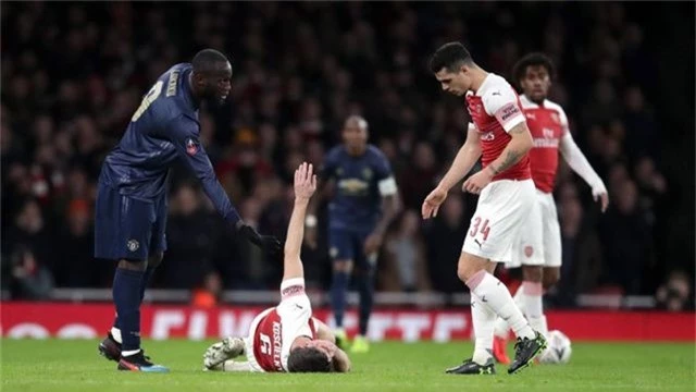 Nhìn lại chiến thắng của Man Utd trước Arsenal - 19