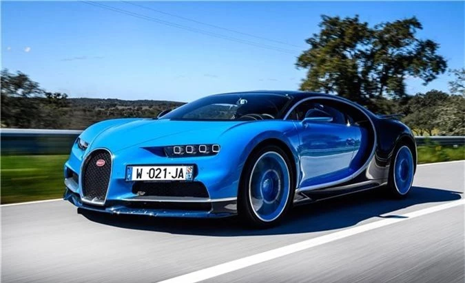 Bugatti nói ‘không’ với SUV, chỉ ưu tiên tốc độ. Bất chấp sức hút mạnh mẽ từ thị trường SUV, Chủ tịch Bugatti Stephan Winkelmann vẫn khẳng định hãng siêu xe Pháp sẽ không sản xuất bất kỳ mẫu SUV nào. (CHI TIẾT)