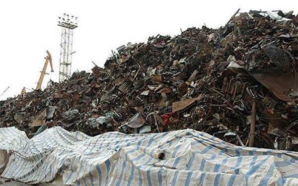 Việt Nam có thành bãi rác phế liệu?