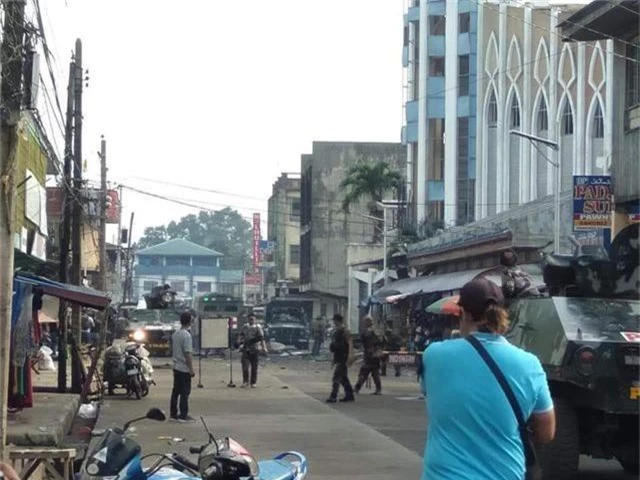Đánh bom kép tại Philippines, ít nhất 21 người chết, 71 người bị thương - 1