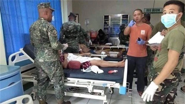 Đánh bom kép tại Philippines, ít nhất 21 người chết, 71 người bị thương - 2