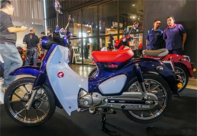 honda super cub 125 ve malaysia, re hon o viet nam 7 trieu dong hinh anh 4