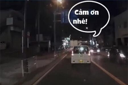 Clip: Cách đặc biệt để các tài xế Nhật cảm ơn nhau dù vẫn ngồi trong xe