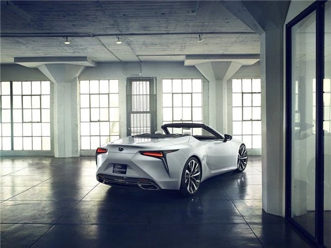 Diện kiến mui trần Lexus LC Convertible đấu BMW 8 Series Convertible ảnh 10