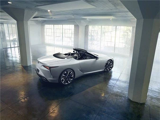 Diện kiến mui trần Lexus LC Convertible đấu BMW 8 Series Convertible ảnh 8