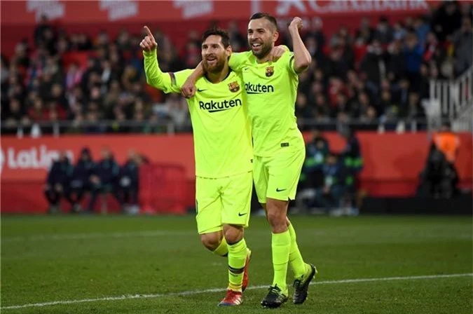 Messi lập cột mốc mới, Alba kiến tạo tuyệt vời và những điểm nhấn khi Barca thắng Girona