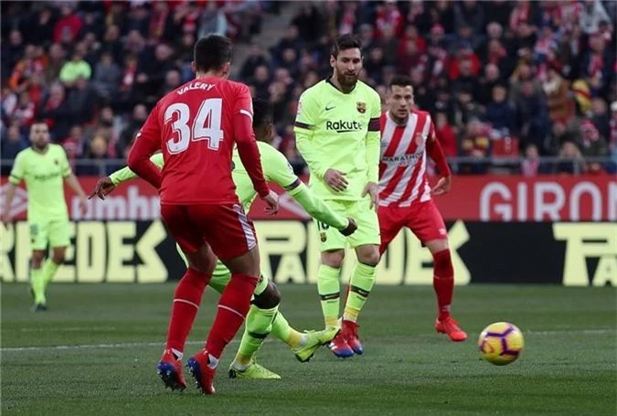 Messi lập cột mốc mới, Alba kiến tạo tuyệt vời và những điểm nhấn khi Barca thắng Girona