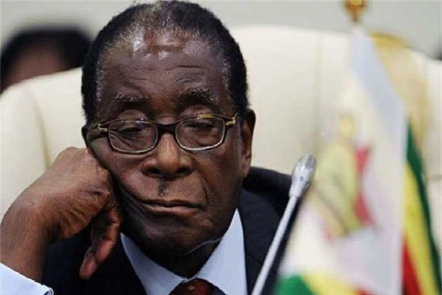 Nhà riêng cựu Tổng thống Zimbabwe bị mất cắp 1 triệu USD - 1