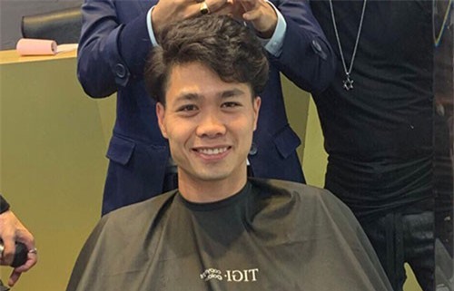 Công Phượng cắt tóc đón Tết