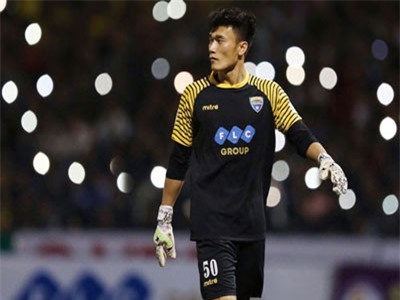 Bất ngờ số tiền Thanh Hóa thu về khi để Bùi Tiến Dũng ra đi