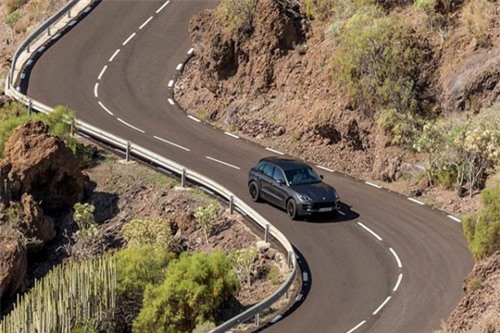 Những kinh nghiệm "sống còn" khi lái xe đường đèo núi