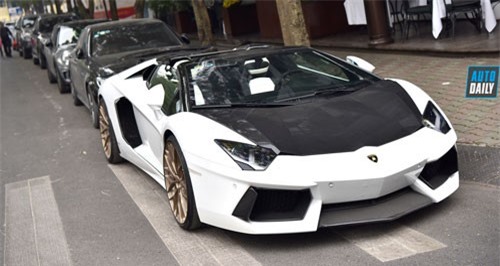 Siêu xe, xe siêu sang Hà Nội xuống phố dịp cuối tuần cận Tết